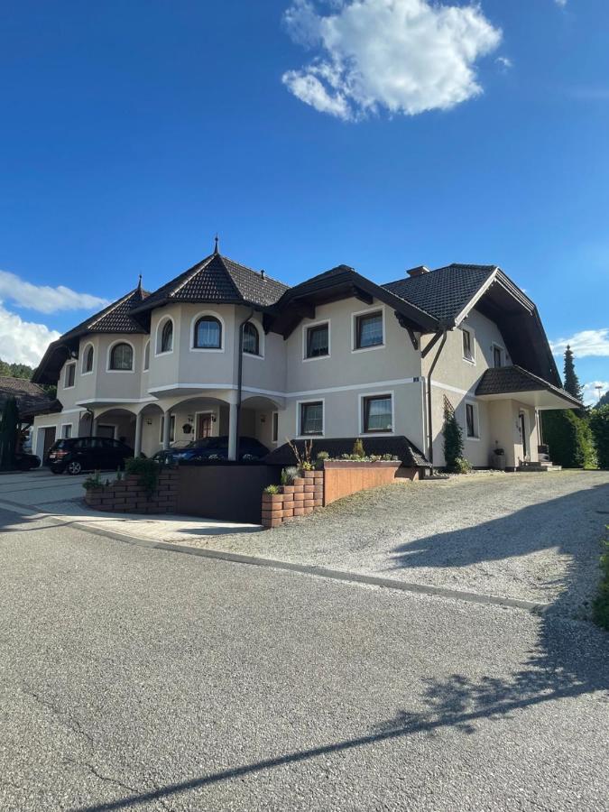 Haus Zum Glueck Lägenhet Reifnitz Exteriör bild