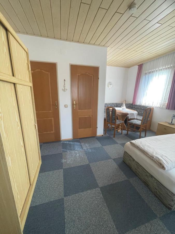 Haus Zum Glueck Lägenhet Reifnitz Exteriör bild