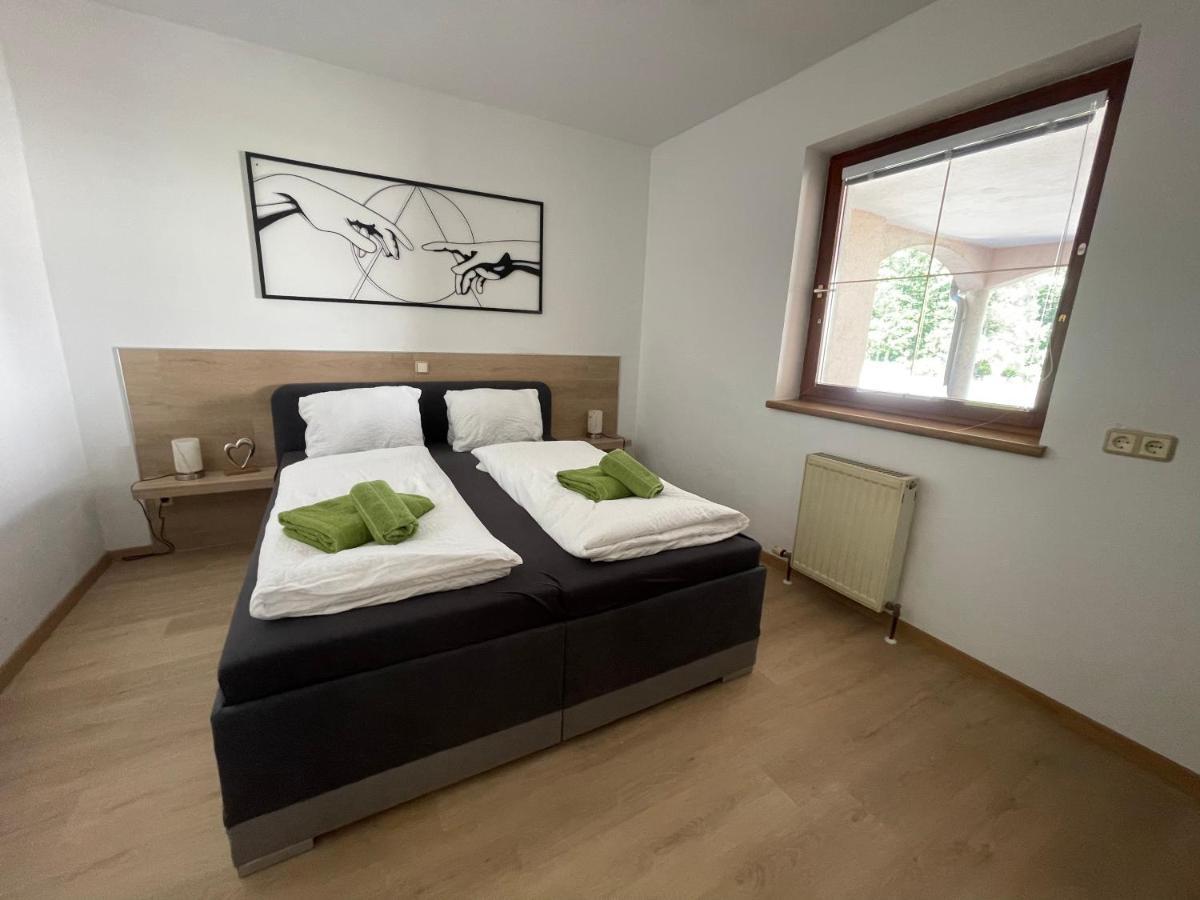 Haus Zum Glueck Lägenhet Reifnitz Exteriör bild